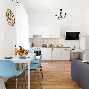 Apartment Vacation In, Budapest
